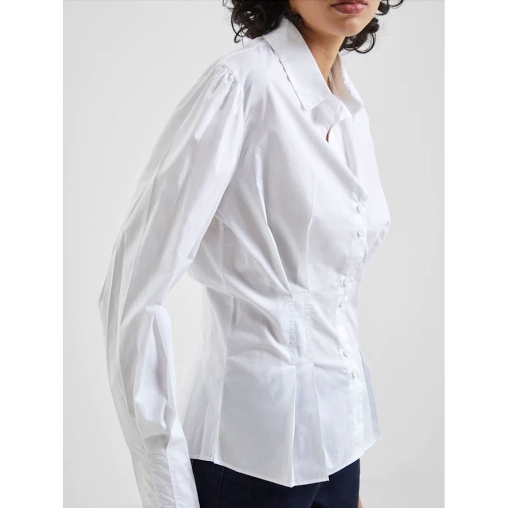100% Cotton Fitted Poplin Button Down
